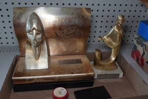 lot 193 image: Rare Singer Corporation Stylemaker Awards