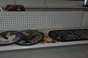 lot 189 image: Stained Glass Dcor