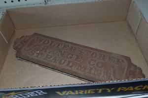 lot 188 image: Wolterstorff Range Co Cast Iron Double Sided Sign