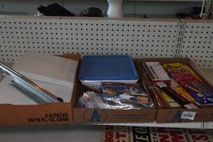 lot 184 image: Art Supplies - Canvas, Easel, Paints