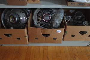 lot 211 image: Automotive Hub Caps - Ford, Chevy, Oldsmobile
