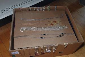 lot 164 image: Sarah Coventry Costume Jewelry - Necklaces, Pins - Appear Unused
