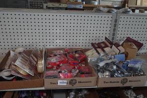 lot 254 image: Furniture Glides, Wood Clip Rings, Handy Bundler and Refills