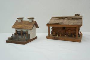 lot 29 image: 2 wood cabins