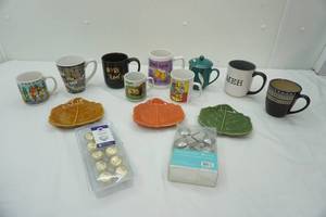 lot 40 image: Mugs Ceramic Leaf Plates Shower Hooks Cabinet Knobs