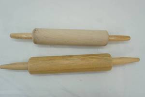 lot 75 image: vintage rolling pins