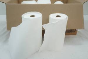 lot 80 image: Partial Paper Towel Rolls (15ct)