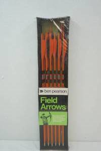 lot 133 image: Ben Pearson Field Arrows 28 length, 45-50# Bow Weight