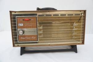 lot 151 image: Vintage Arvin Instant Ribbon Electric Heater