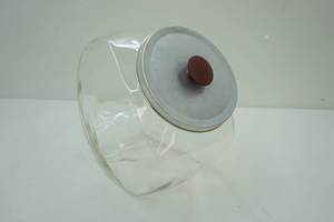 lot 154 image: Vintage General Store-Style Glass Candy or Cookie Jar (Large Size)