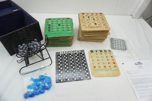 lot 193 image: Bingo Game with Vintage Cards