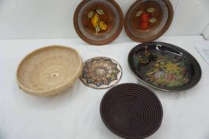 lot 243 image: Vintage Melamine Lacquer Hand-Painted Fruit Bows Etched Copper Decorative PlateWall Hang & More