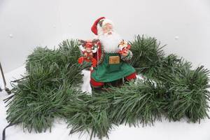 lot 245 image: Animated Santa With Puppet
