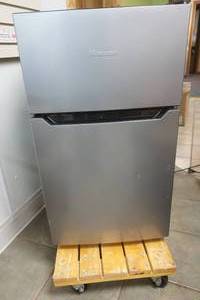 lot 268 image: Hisense Mini Fridge and Freezer
