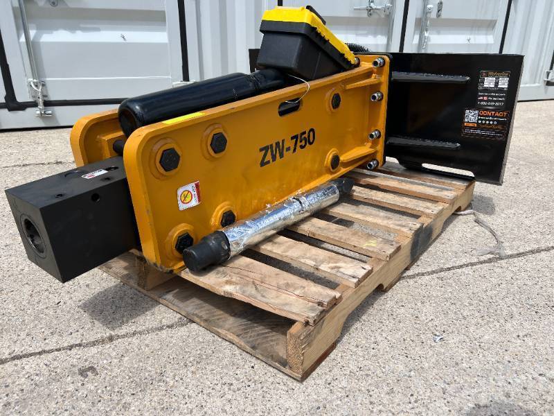 lot 4036 image: Wolverine Concrete Breaker (CB-11-750F)