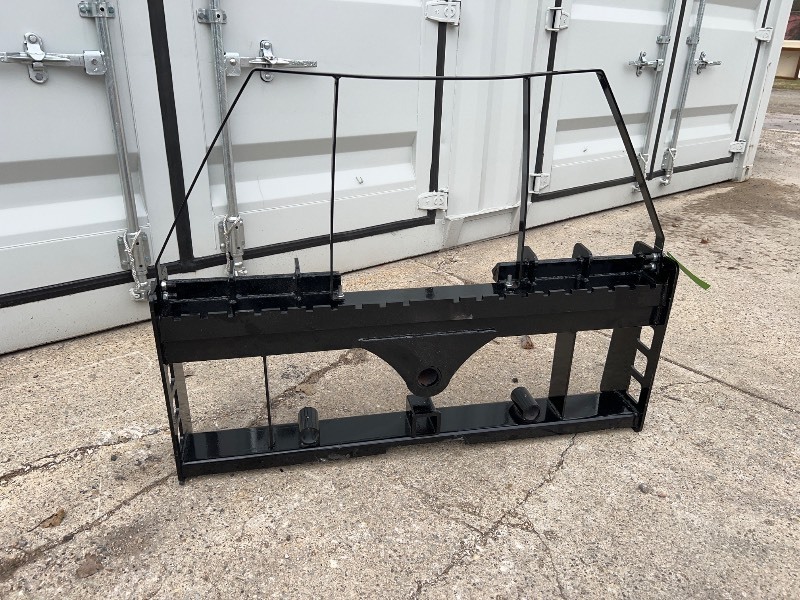 lot 4213 image: Wolverine Pallet Fork Frame (PFF3-13-45W)