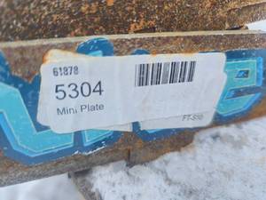 lot 5304 image: Mini Skid Steer quick attach plate