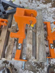 lot 7316 image: Wolverine Quick Coupler 3 (QC3-26-14G)