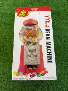 lot 18 image: Jelly Belly Mini Bean Machine - New