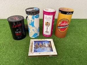 lot 76 image: Lolita Glasses & Trinket Tray