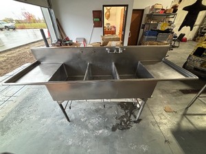 Stainless Steel 3 Compartment Sink