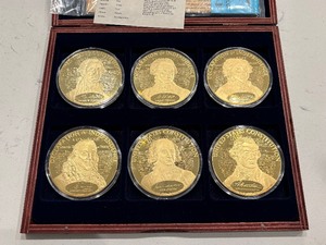 lot 12 image: Gold Layered Founding Fathers Jumbo Coin Collection