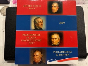 lot 54 image: 2009 Presidential Dollar Coin Set
