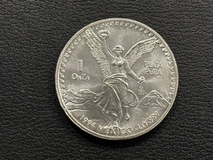 lot 80 image: 1994 1 Ounce .999 Fine Silver Mexico Libertad