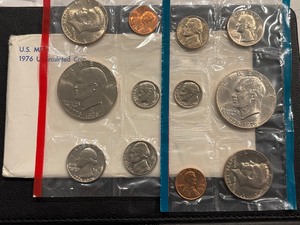 lot 158 image: 1976 P & D Mint Set