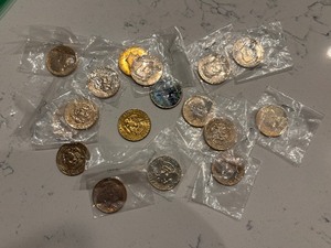 lot 170 image: Kennedy Half Dollars Gold Plated Colorized