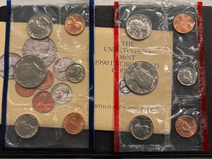 lot 176 image: 1990 P & D Mint Set