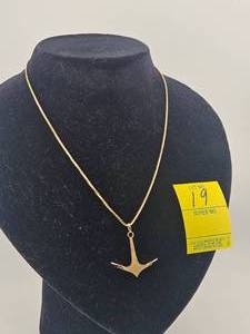 lot 19 image: 14kt Yellow Gold Anchor Pendant