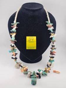 lot 24 image: Vintage Navajo Fetish Necklace by Larry Cisco