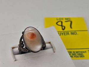 lot 87 image: Vintage Blister Pearl Ring