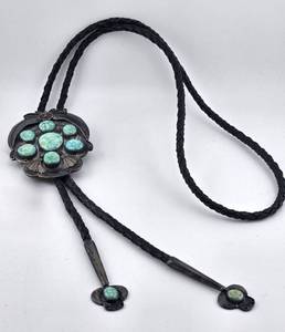 lot 44 image: Vintage Bolo - Silver & Turquoise