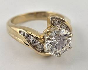 Fabulous 2.63cttw Natural Diamond and Gold Wedding or Cocktail Ring.