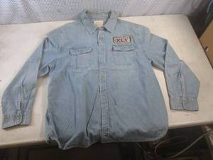 lot 54 image: (BR1) Vintage Levis Minnesota Viki...