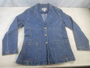 lot 61 image: (BR1) Cherokee Brand Denim Jacket S...