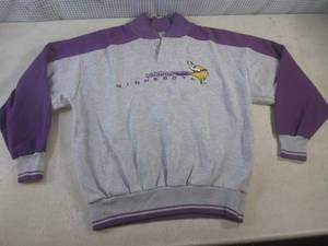 lot 66 image: (BR1) Minnesota Vikings Long Sleeve...