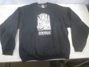 lot 68 image: (BR1) Vinyl Freak Long Sleeve Pullo...