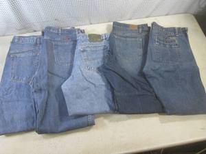 lot 77 image: (CSB) 5 Pair of Assorted Jeans - Ga...