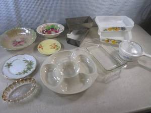 lot 137 image: (EW3) Assorted Vintage Kitchen Fire...