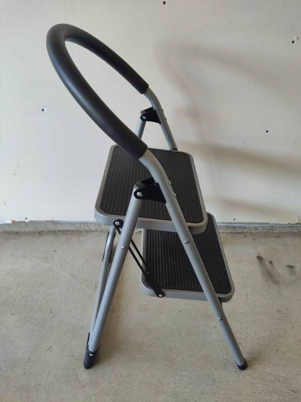 lot 106 image: Fold-Up Step Ladder wRubber Handle