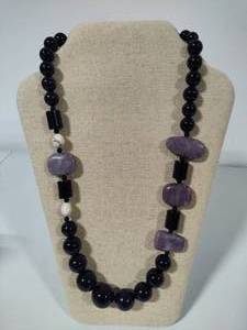 lot 61 image: 925 Jay King DTR Amethyst & Black Onyx Necklace