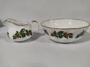 lot 119 image: Rare Rosina Queens Yuletide Vegetable Bowl & Creamer