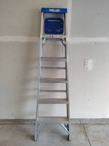 lot 124 image: Keller 6 Metal Ladder Model #916