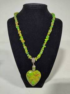 lot 71 image: 925 Jay King DTR Green Turquoise Chip Necklace wHeart Pendant