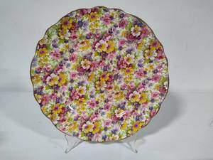 lot 139 image: Rare Da Barry Floral Plate by James Kent Ltd