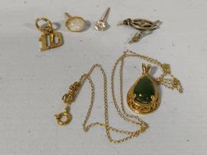 lot 79 image: 10K & 14K Gold Items - See Description