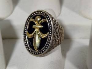 lot 82 image: 925 Fleur de Lis Ring